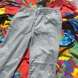 H&M Drawstring Pants, Fits Loose, Size 2
Good for casual wear or business casual
